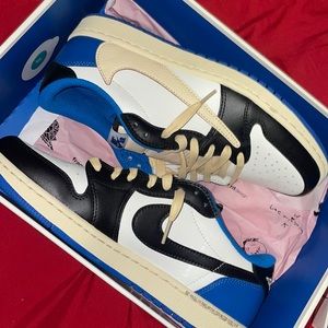Travis Scott fragment air Jordan 1 low